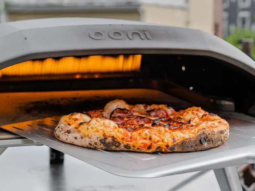 Gas Grill Into An Outdoor Pizza Oven