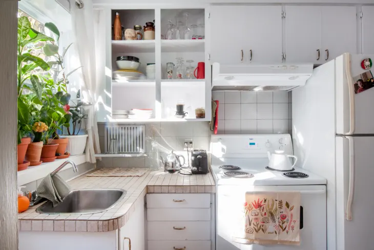 How to Organize a Small Kitchen