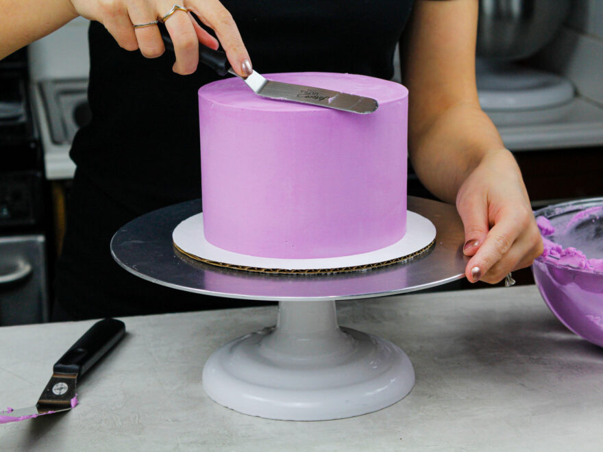 how to cool a cake before frosting