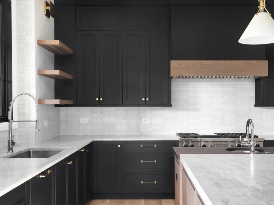 Are Black Kitchen Cabinets in Style