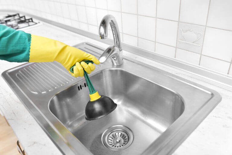 Can You Use Drano in Kitchen Sink with Garbage Disposal