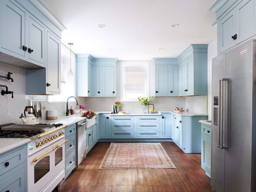 Choosing the Perfect Colors for Your Kitchen Cabinets