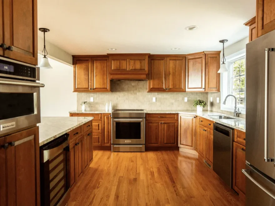 How to Stain Kitchen Cabinets